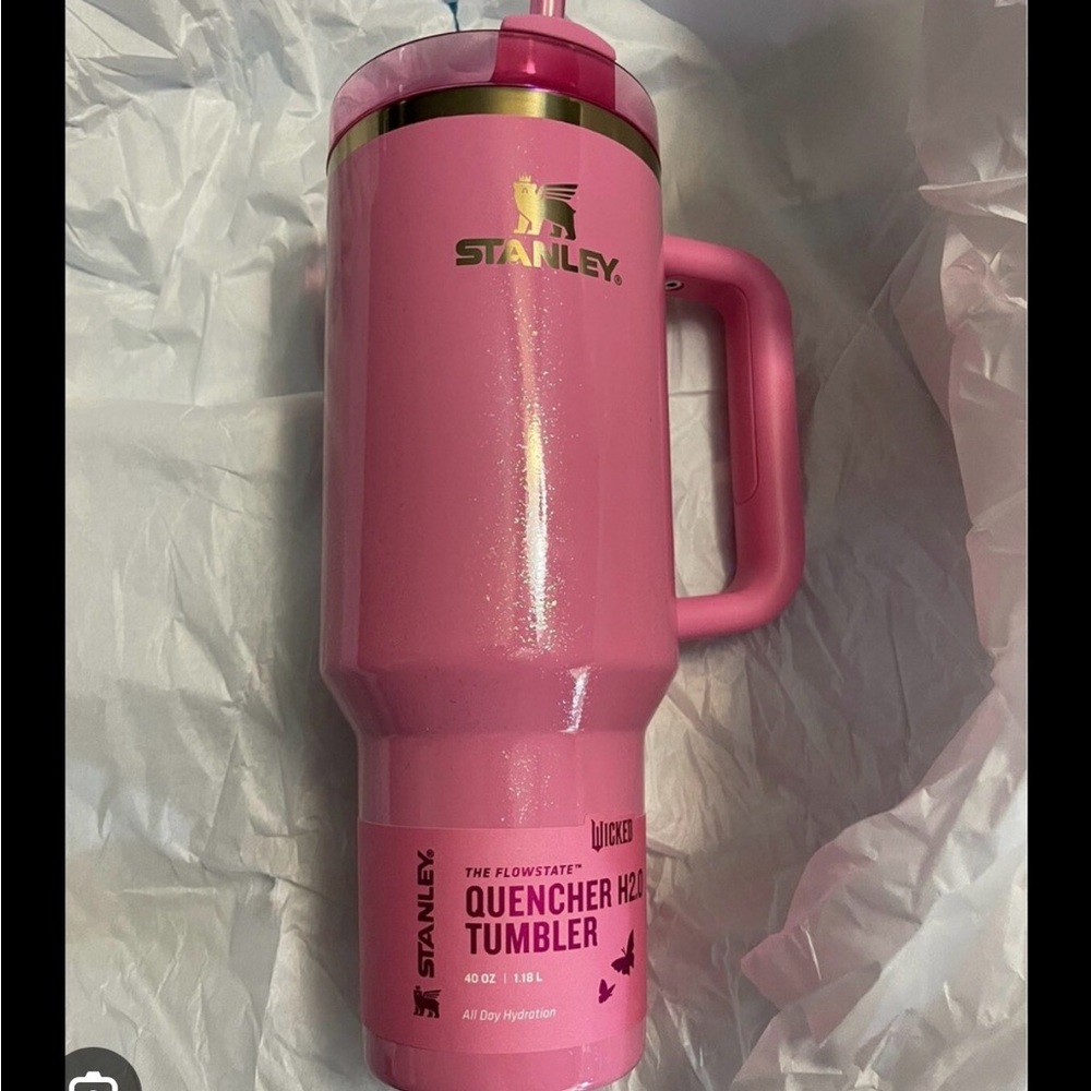 NEW 2024 40 oz Glinda Stanley